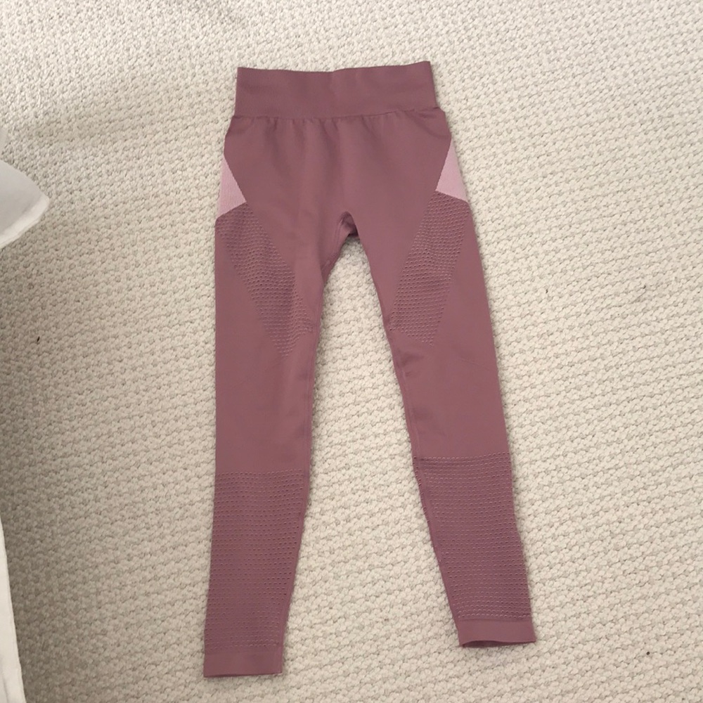 💕MAKE AN OFFER💕 Demi Lovato Fabletics leggings